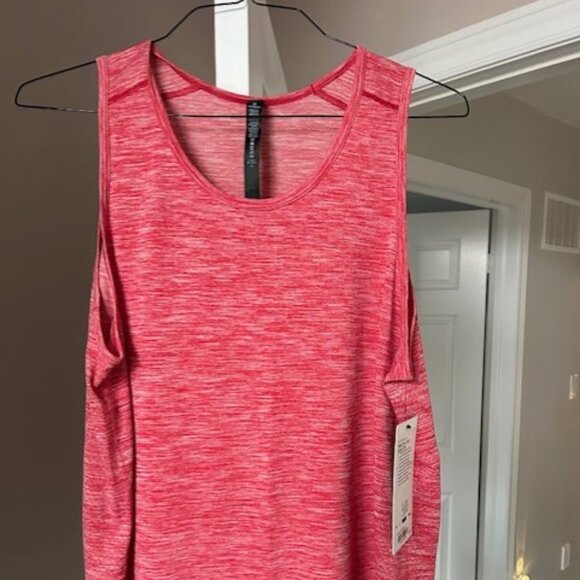 Lululemon Men's Tanktop - Picture 1 of 3